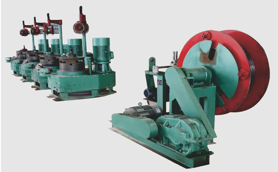 آلة رسم الأسلاك
