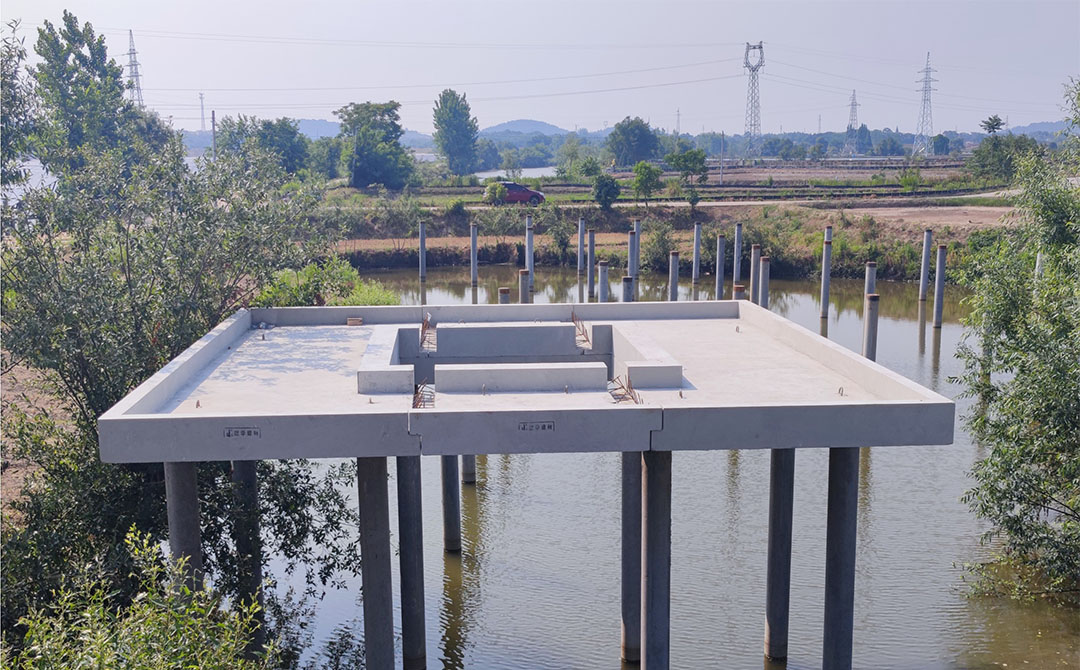 منصة المعدات
