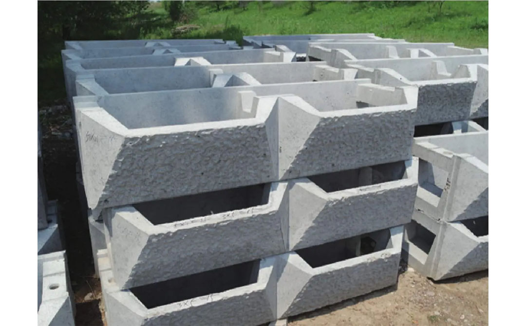 Grass Planting Type و Fish Nest Type و Pebble Type Ecological Frames
